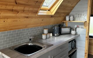 Self catering kitchen facilities.